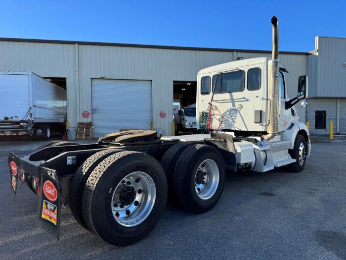 2015 Peterbilt 579-5