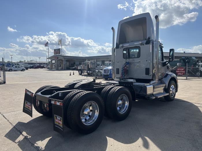 2018 Peterbilt 579-5