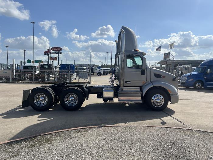 2018 Peterbilt 579-6