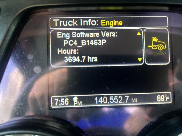 2018 Peterbilt 579-32