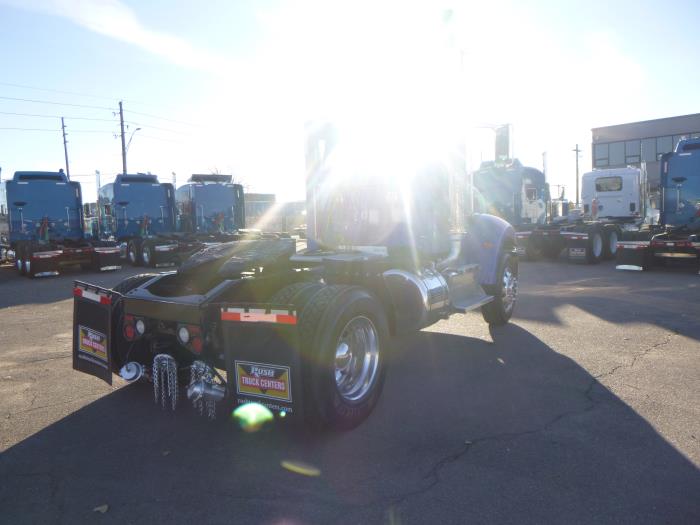 2017 Peterbilt 337-7