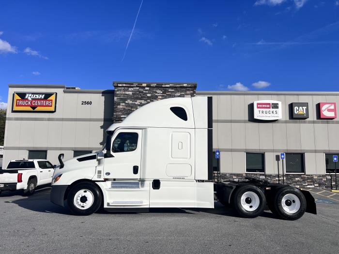 2020 Freightliner Cascadia-2