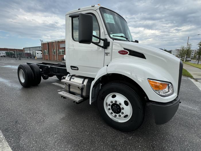 2025 Peterbilt 536-7