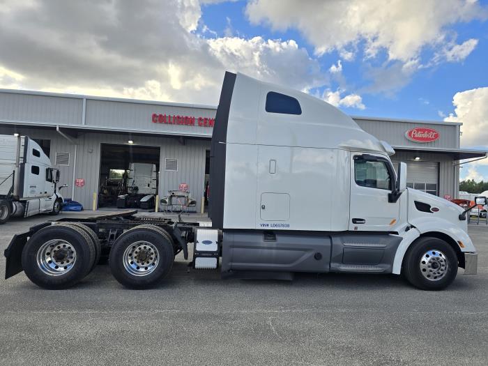 2020 Peterbilt 579-5