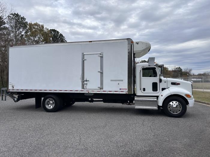 2019 Peterbilt 337-4