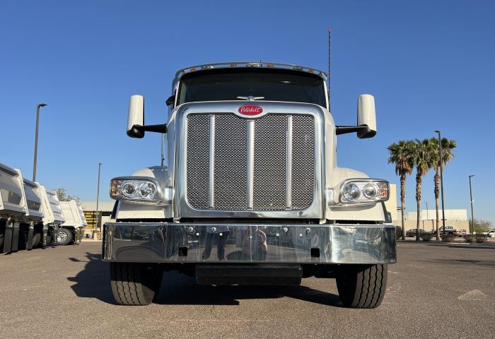 2025 Peterbilt 567-11