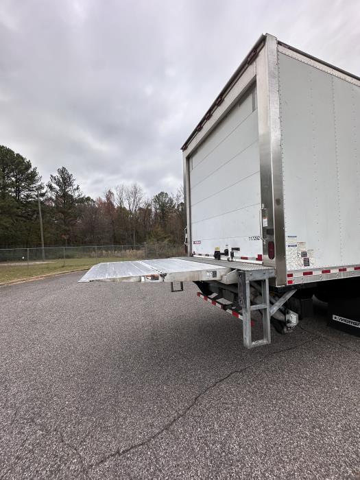 2019 Peterbilt 337-19