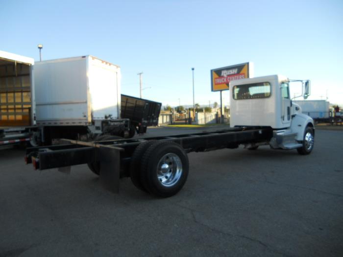 2019 Peterbilt 337-3