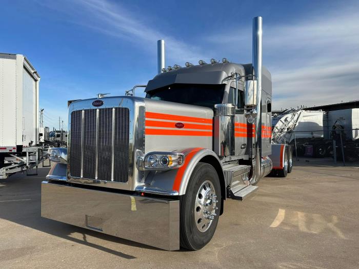 2025 Peterbilt 589-10