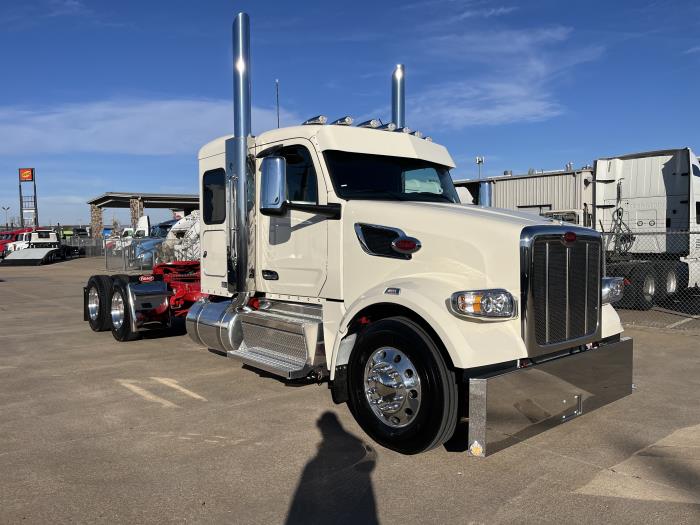 2025 Peterbilt 567-2