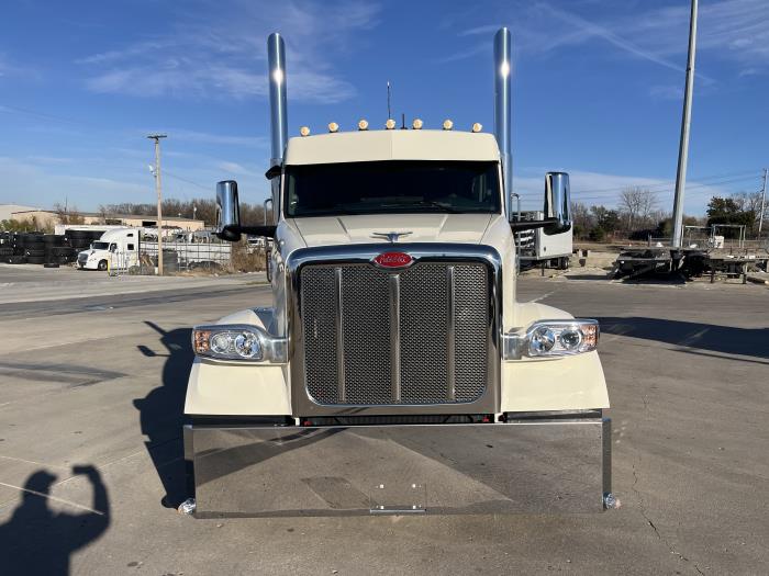 2025 Peterbilt 567-5