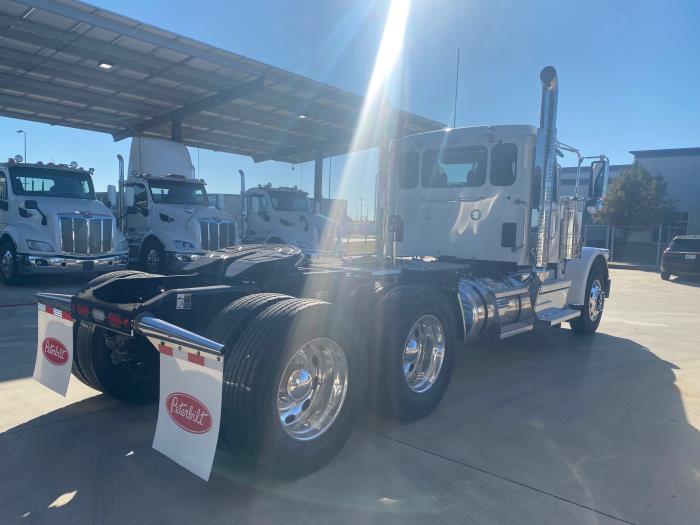 2025 Peterbilt 589-5