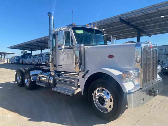 2025 Peterbilt 589-7