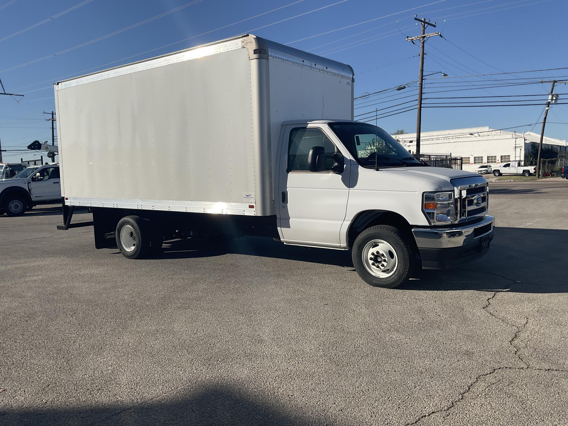 New 2025 Ford E-450 Standard RWD, Box Van for sale #1792542 - photo 7