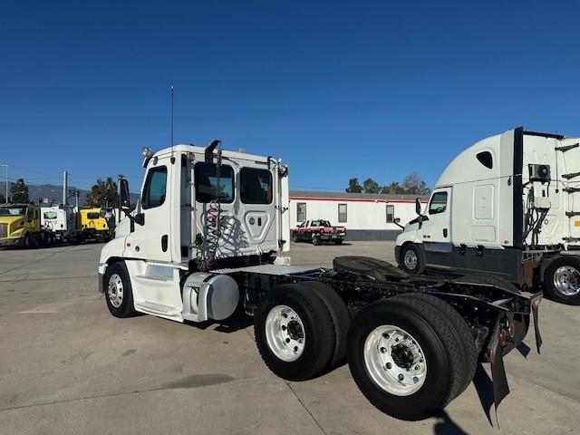 2018 Freightliner Cascadia-5