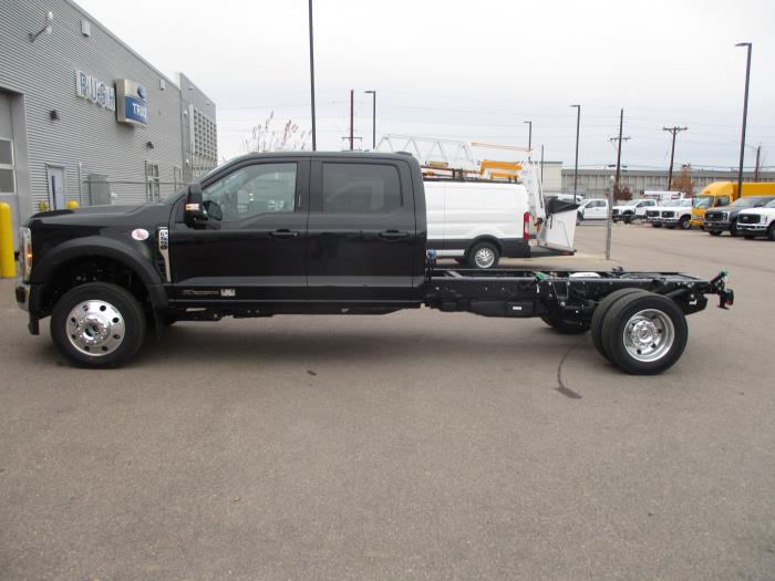 2024 Ford F-550-2