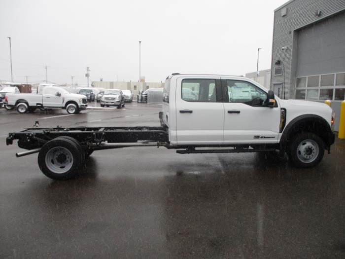 2024 Ford F-550-6