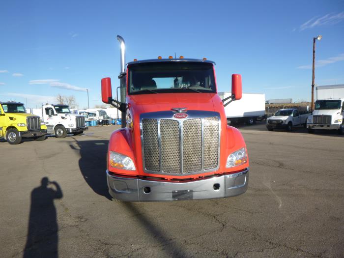 2017 Peterbilt 579-3