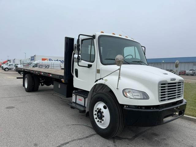 2018 Freightliner Business Class M2 106-8