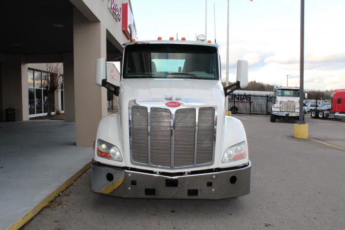 2019 Peterbilt 579-2