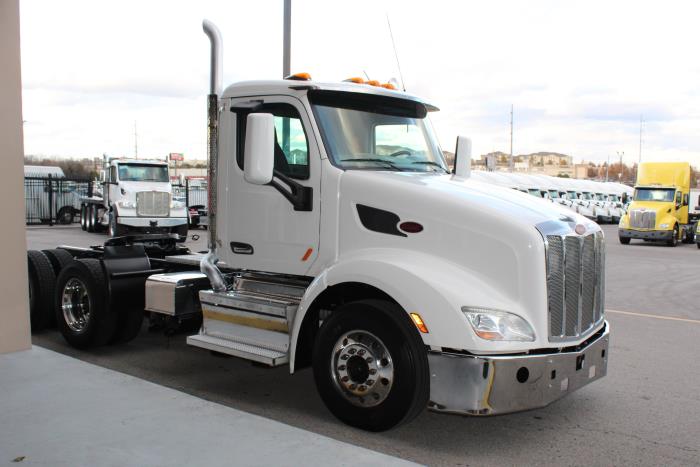 2019 Peterbilt 579-8