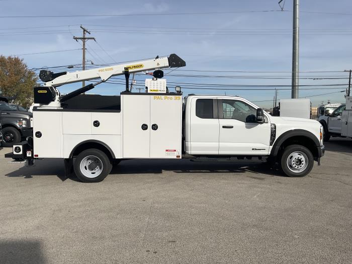 2024 Ford F-550-5