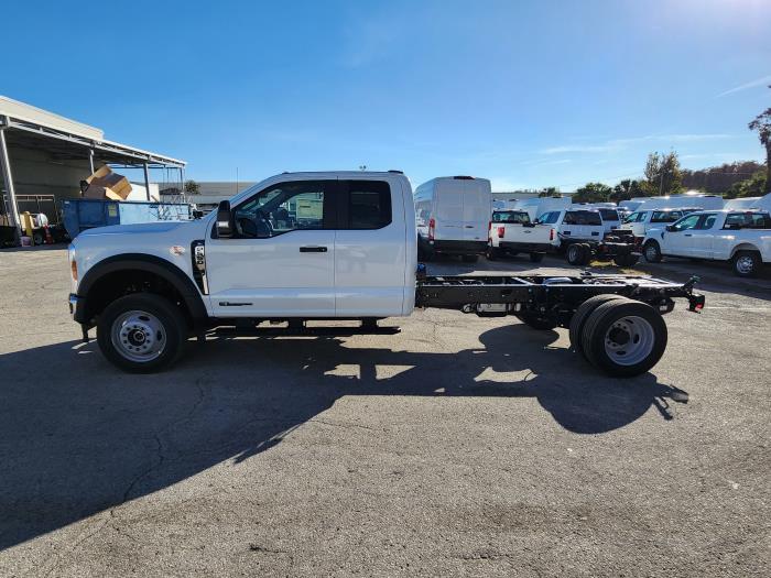 2024 Ford F-550-8