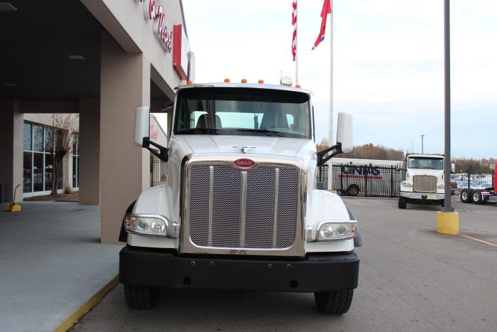 2018 Peterbilt 567-2