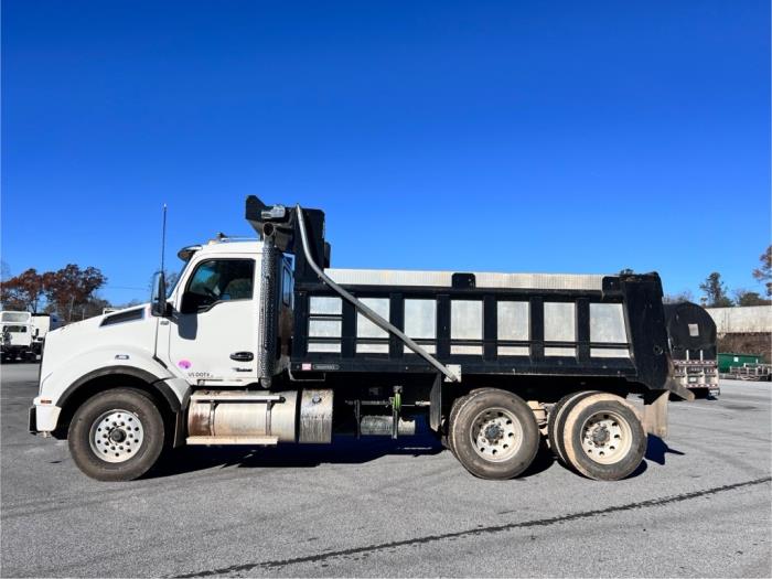 2024 Kenworth T880-1