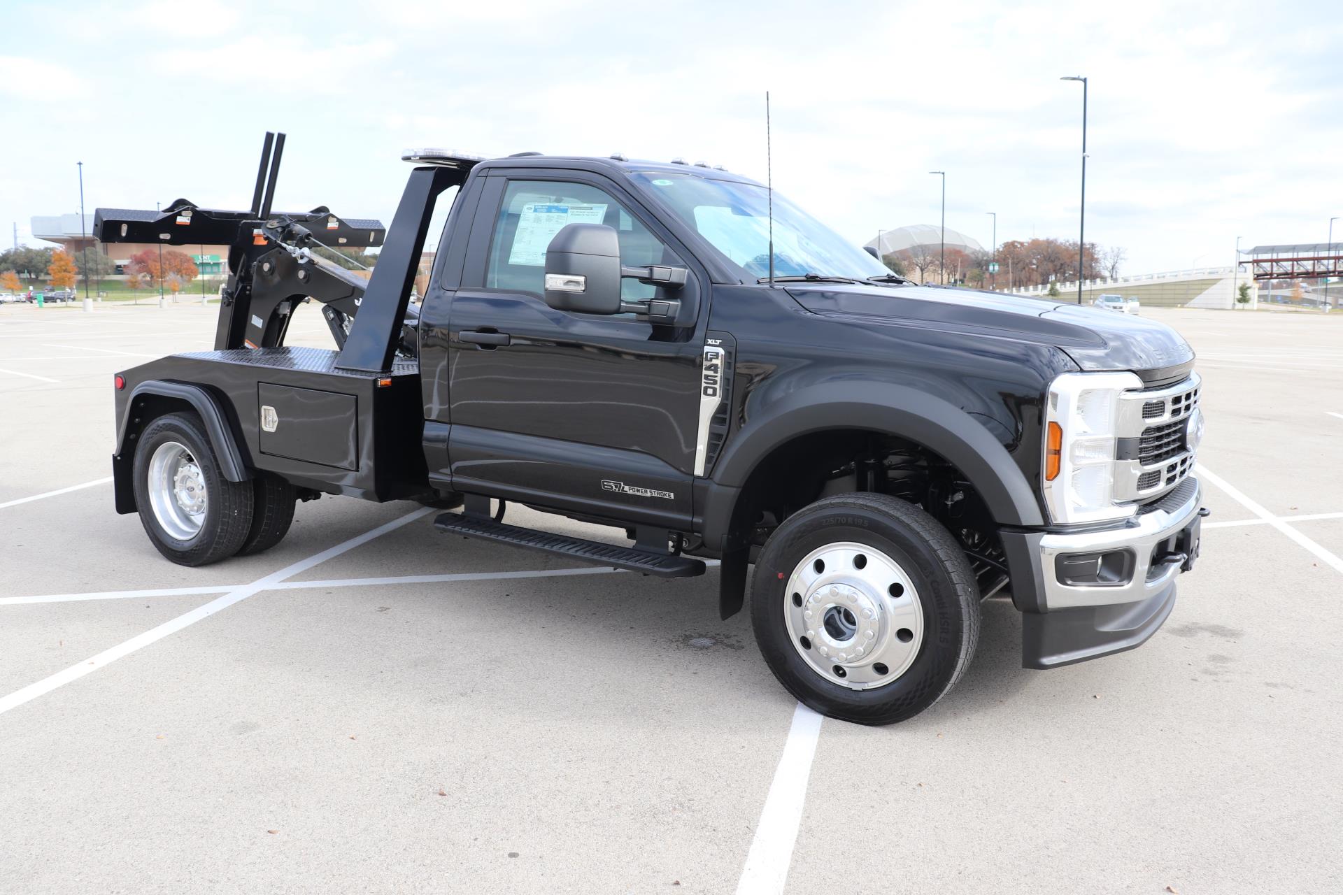 2024 Ford F-450 Regular Cab DRW 4x4 Wrecker Body for sale #1821252 - photo 10