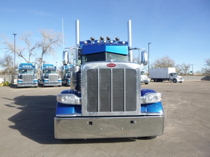 2022 Peterbilt 389-3