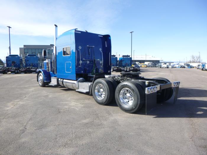 2022 Peterbilt 389-5