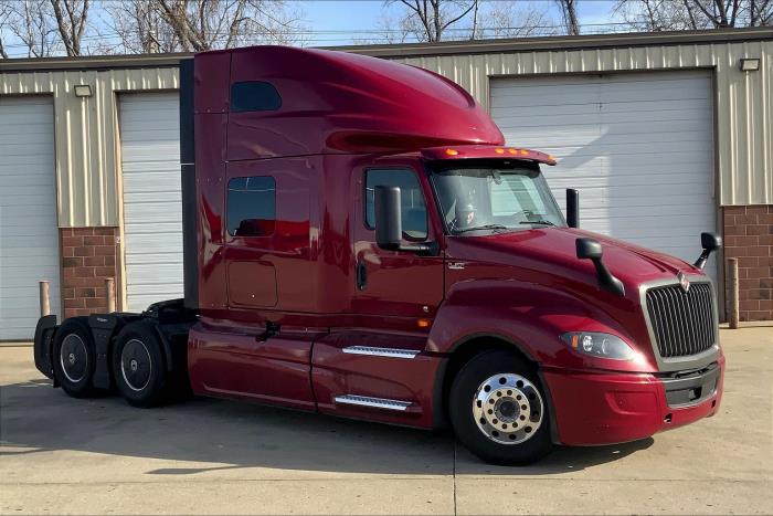 2021 International LT625-1