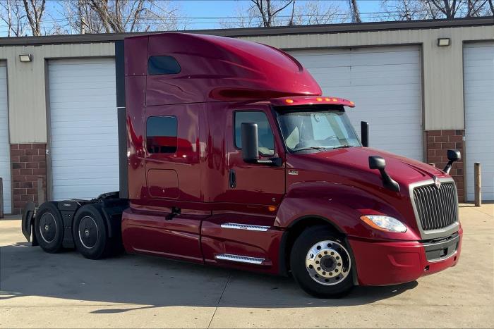 2021 International LT625-2