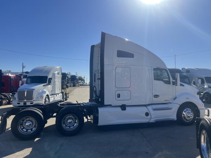 2021 Kenworth T680-24