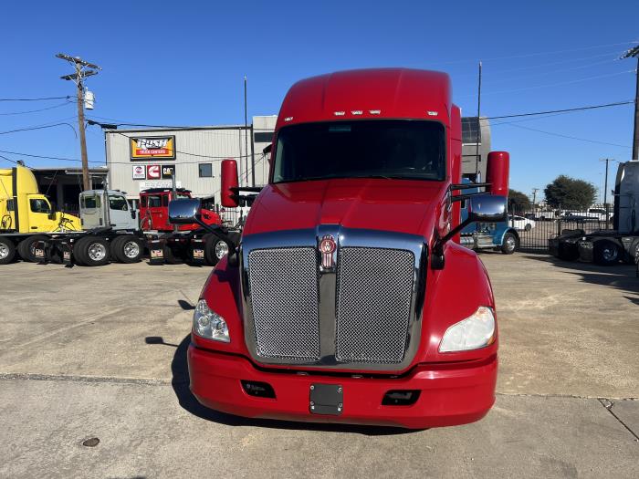 2020 Kenworth T680-26