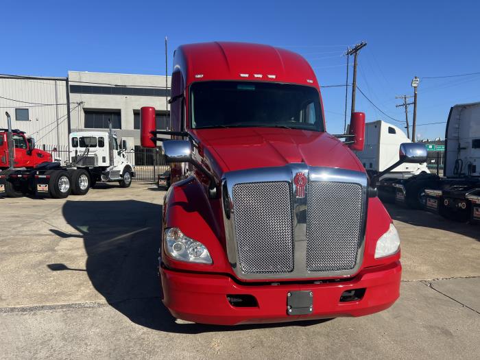 2020 Kenworth T680-28