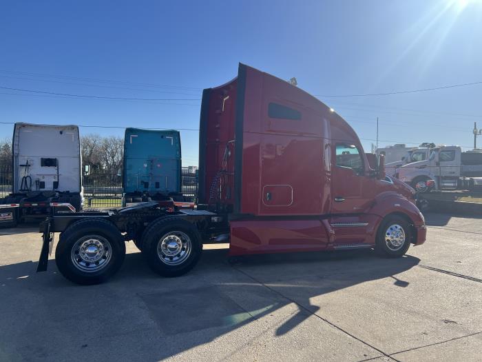 2020 Kenworth T680-36