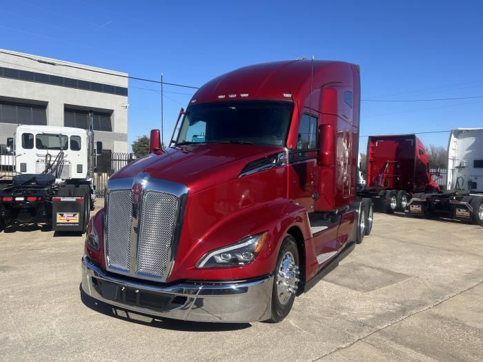 2024 Kenworth T680-21