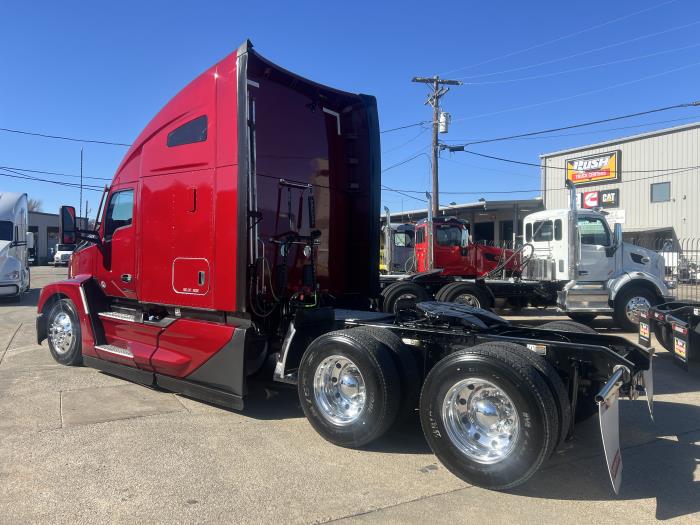 2024 Kenworth T680-37