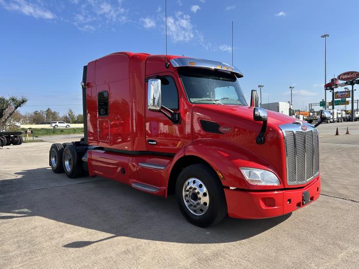 2021 Peterbilt 579-7