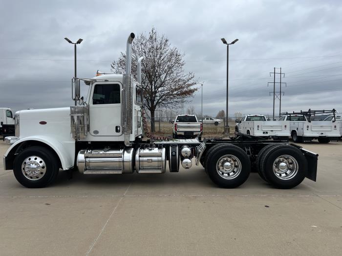 2019 Peterbilt 389-7