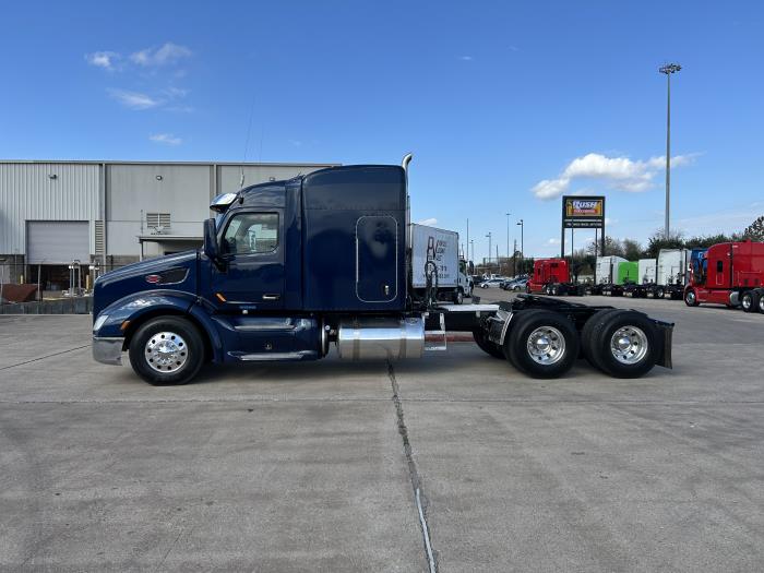 2020 Peterbilt 579-1