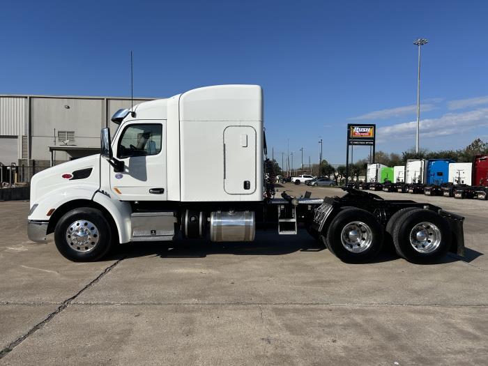 2020 Peterbilt 579-2