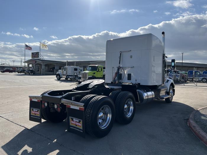 2020 Peterbilt 579-5