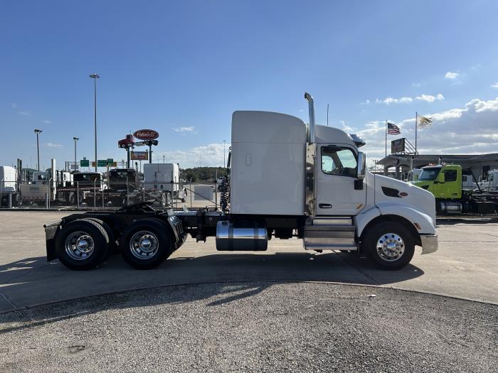 2020 Peterbilt 579-6