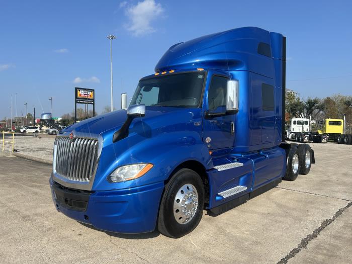 2020 International LT625-1