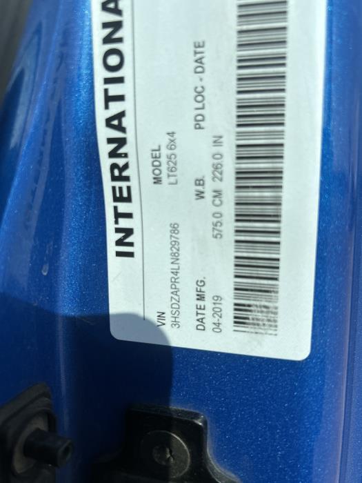 2020 International LT625-26