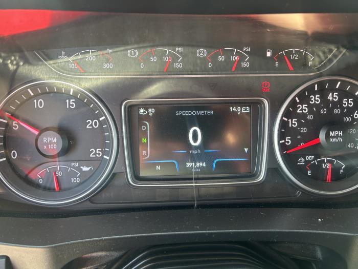 2020 International LT625-39