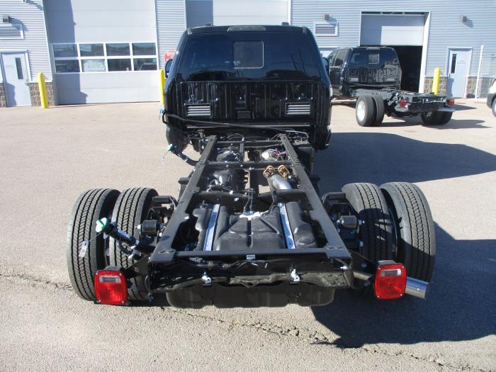 2024 Ford F-550-4